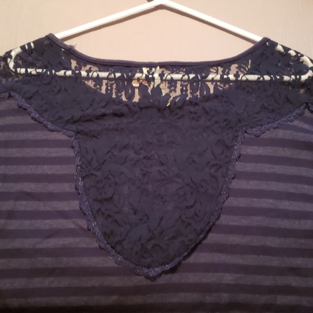 Top - Picture 3 of 3